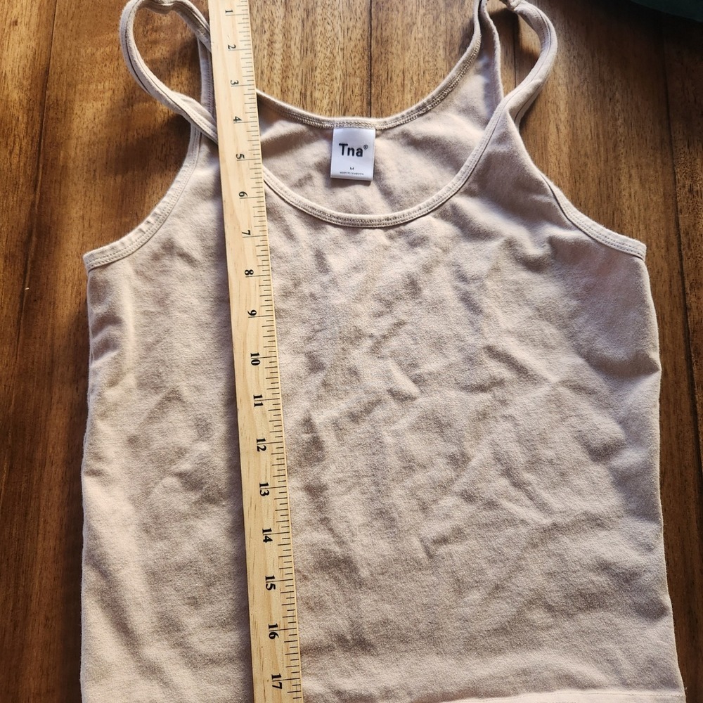 Tna Tank Top Cropped Ribbed Racerback Basic Layering Tan Medium aritzia normcore - Picture 3 of 4